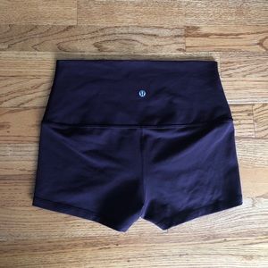 Lululemon Women’s Shorts Size 8